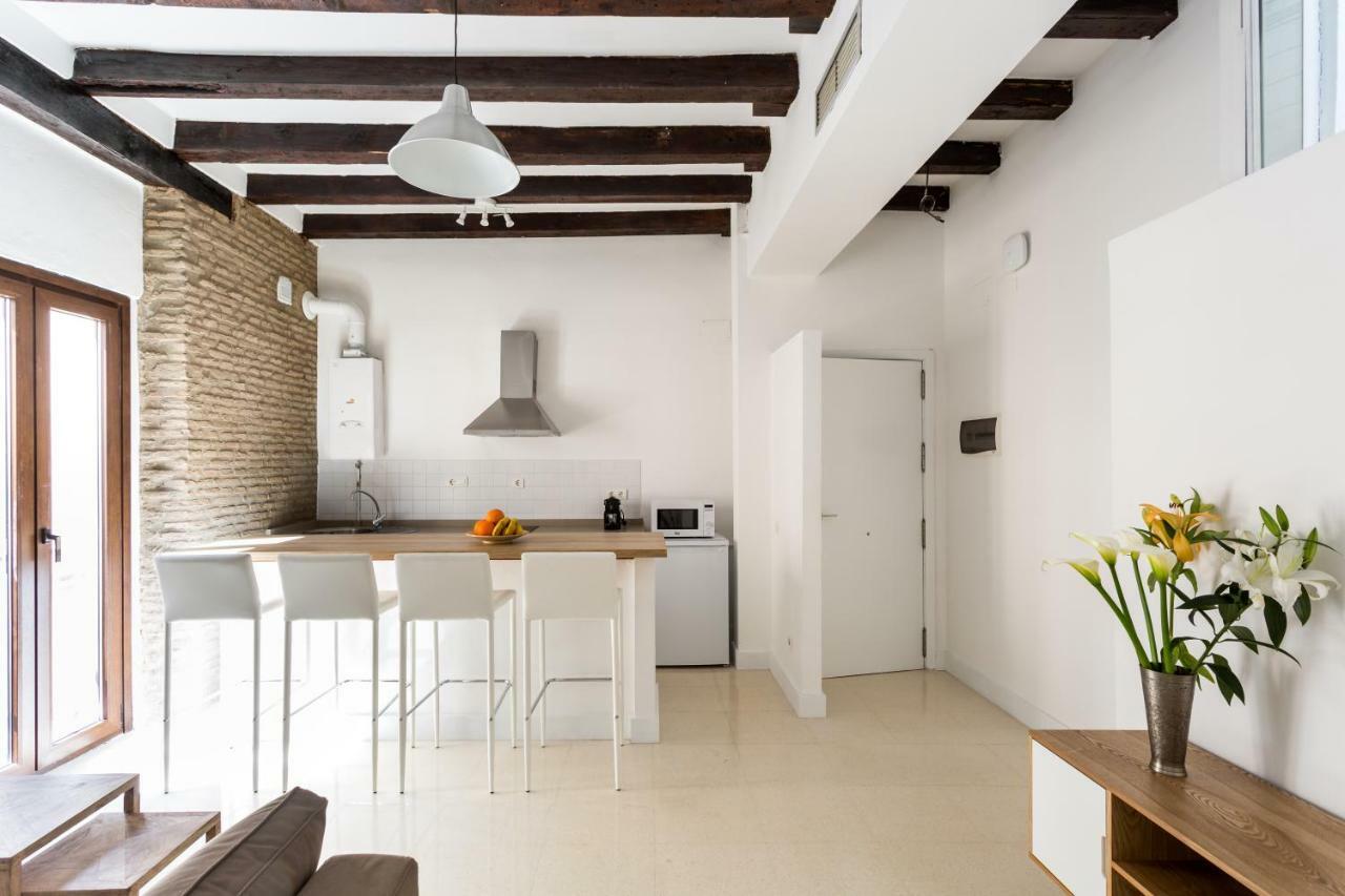 Almazen Apartamentos, Arrayan 23 Seville Exterior photo