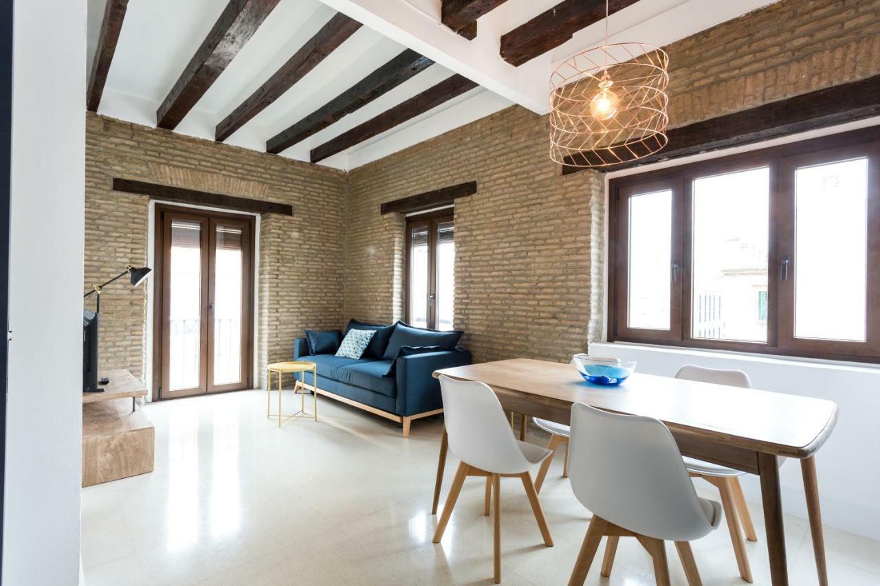 Almazen Apartamentos, Arrayan 23 Seville Exterior photo